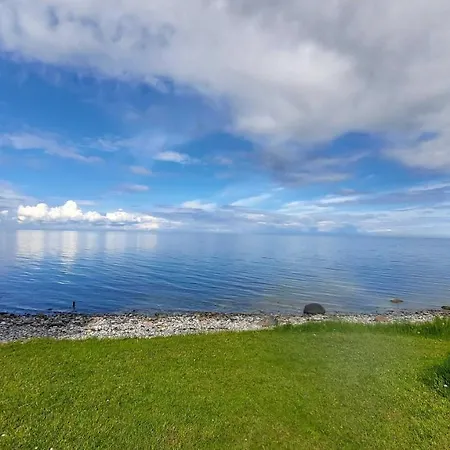 Garnhuset - The Perfect Getaway Right On The Beach And Surrounded By Forest 民宿 Klippinge